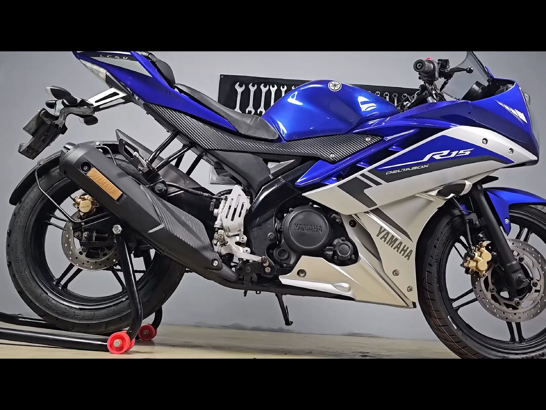 新鲜的一期~雅马哈r15翻新修复之中集!