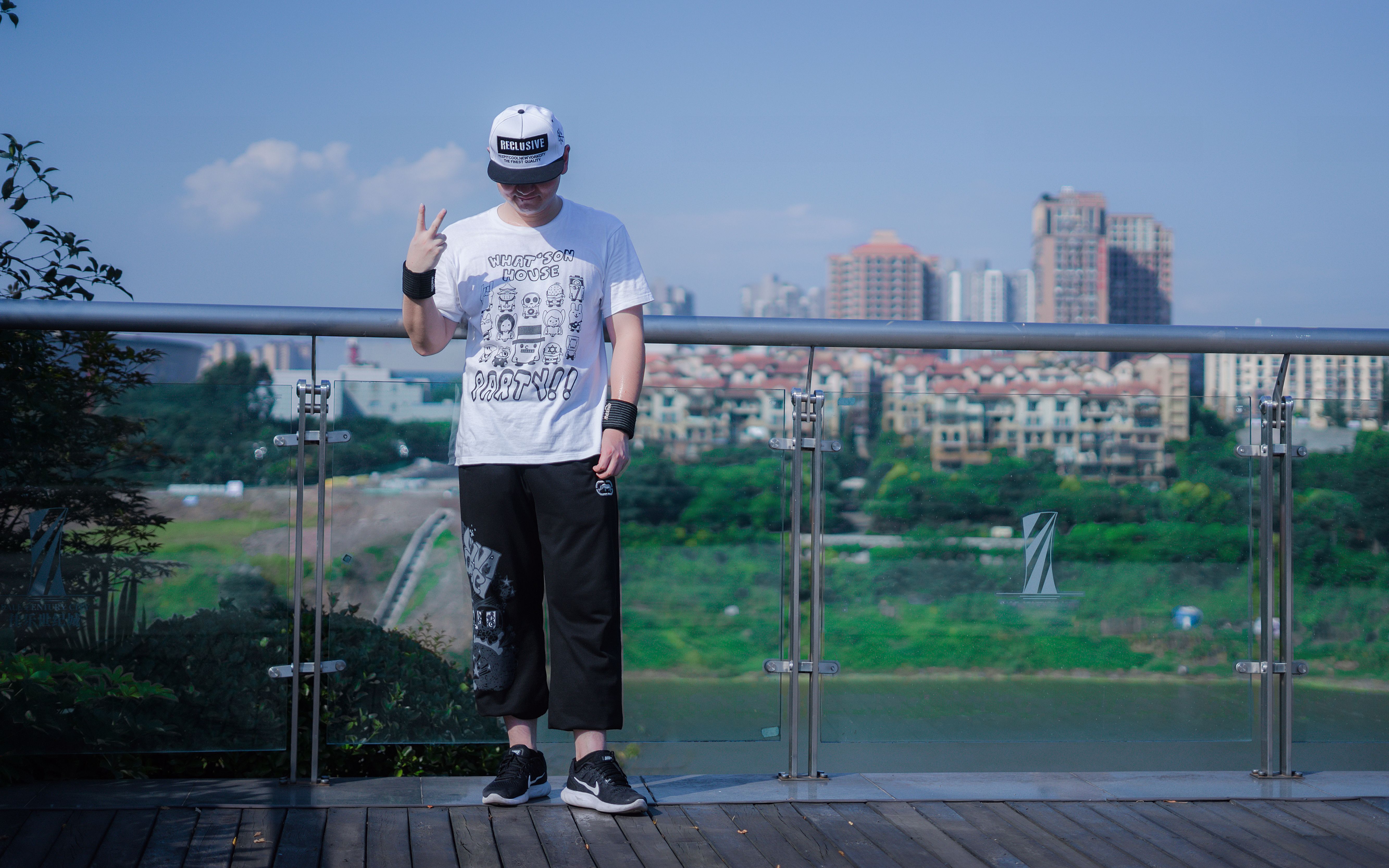 老迈hellonewworld30岁生日作