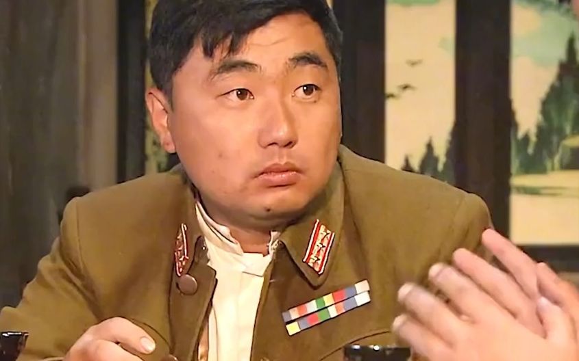 真的笑不活了,原来真正的搞笑抗战片,居然是渡边小队长