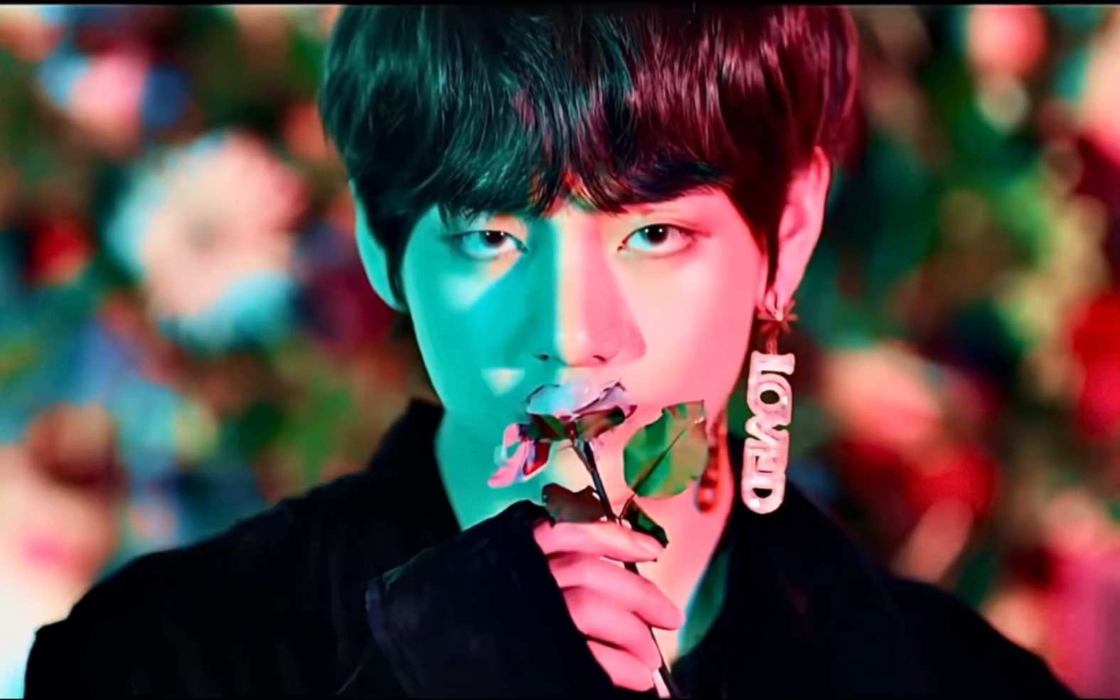 本人认为的金泰亨mv最佳镜头1.