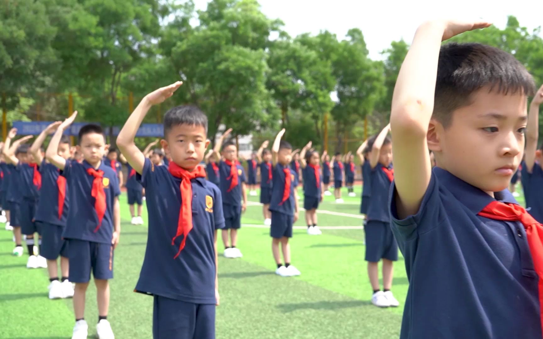 [图]一年级小尊宝： 我们是少先队员啦！