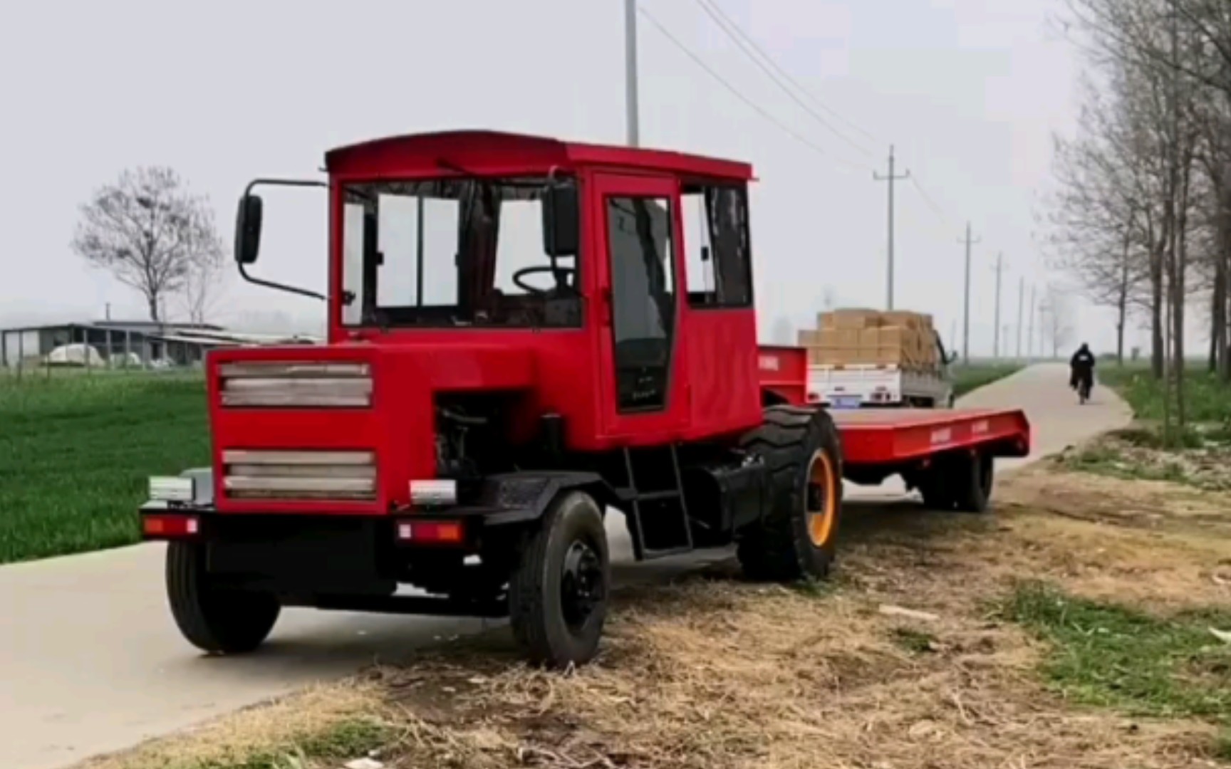 运输型拖拉机4×2版本