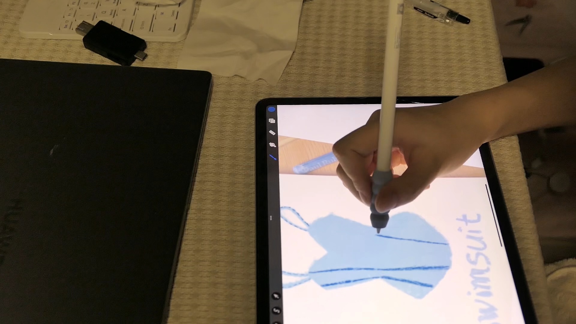 手绘板教学 | 如何用笔触绘制泳衣插画?