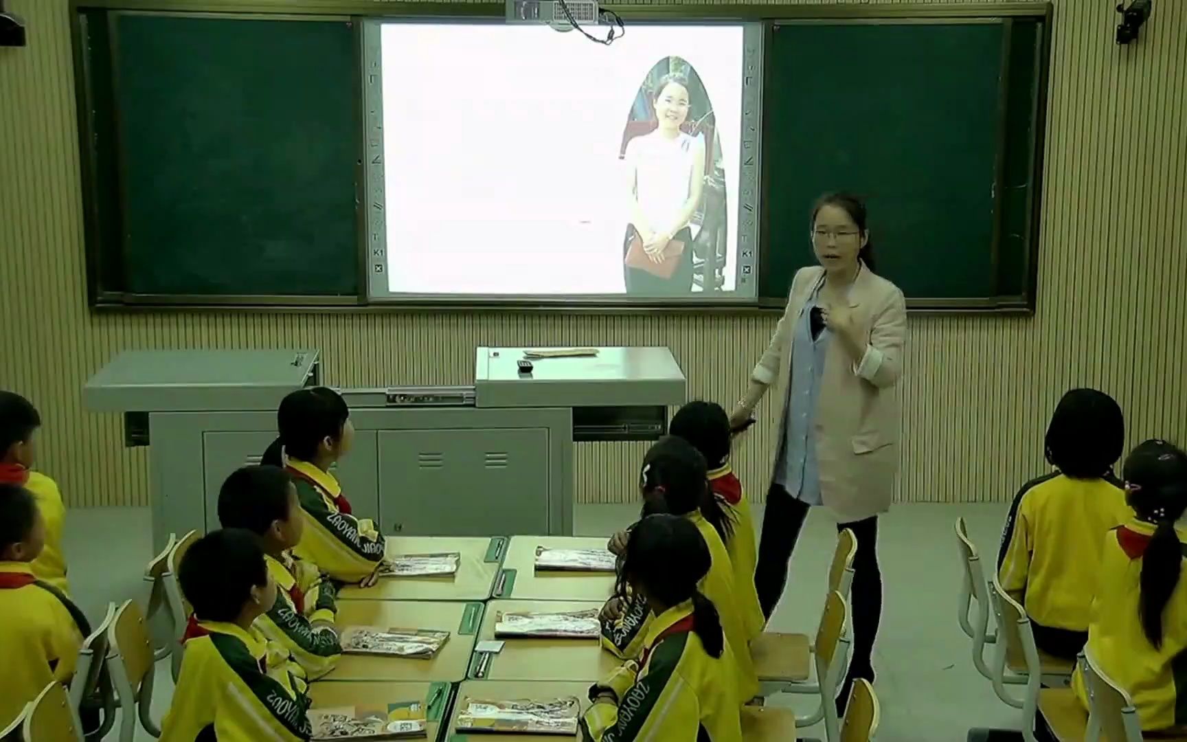 [图]Unit 3  Look at me Part  A  let's learn、let's do  [王艳]【省级】-公开课优质课-人教PEP版小学英语三上