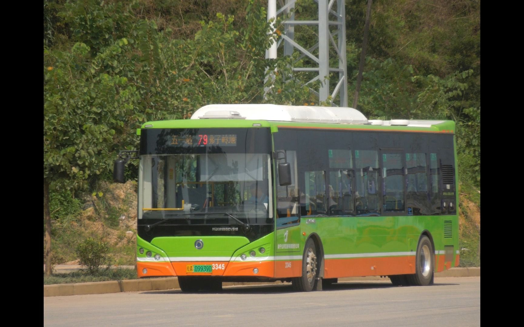 南宁公交79路金旅时期凯伦一体机新台本报站