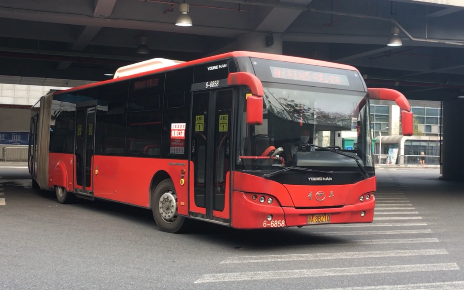 【杭州公交】jnp6180gm b4路 6-6858