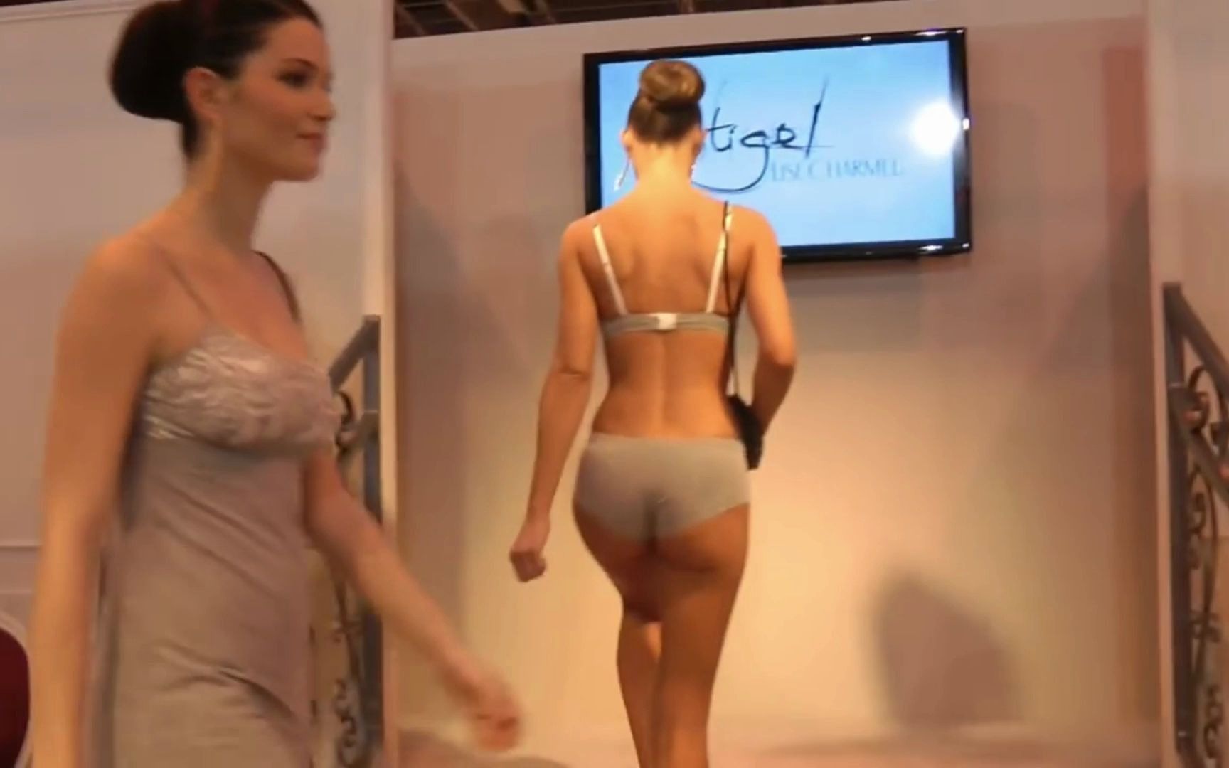 [图]2013 01 Paris Messe Lingerie LiseCharmel