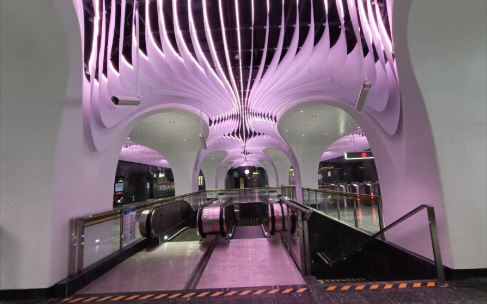 上海地铁14号线豫园站站厅层最新图片