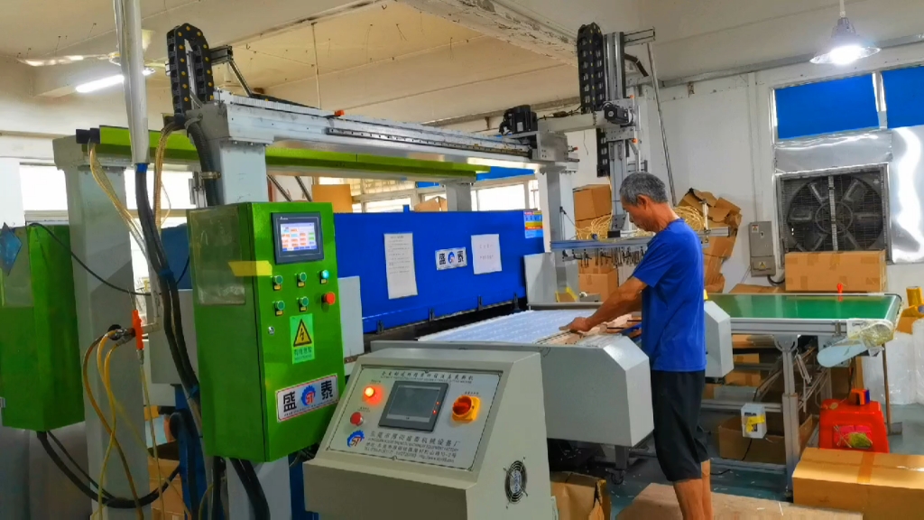 吸塑冲床 配机械手自动捡料 省时省力 效率高