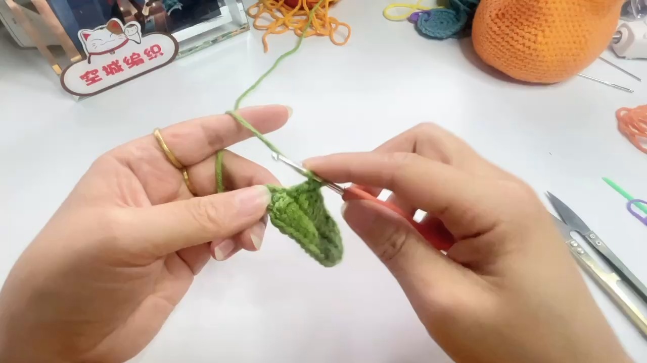 【口红包;下】diy钩针毛线编织手掌大毛线包包斜挎包@空城编织