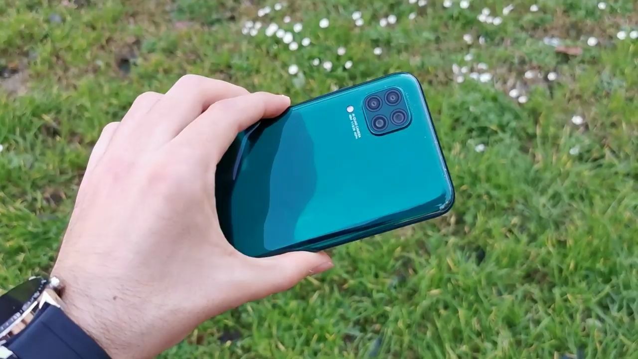 huaweip40lite真机上手鸟语听不懂没关系但是机子是真的看清楚了