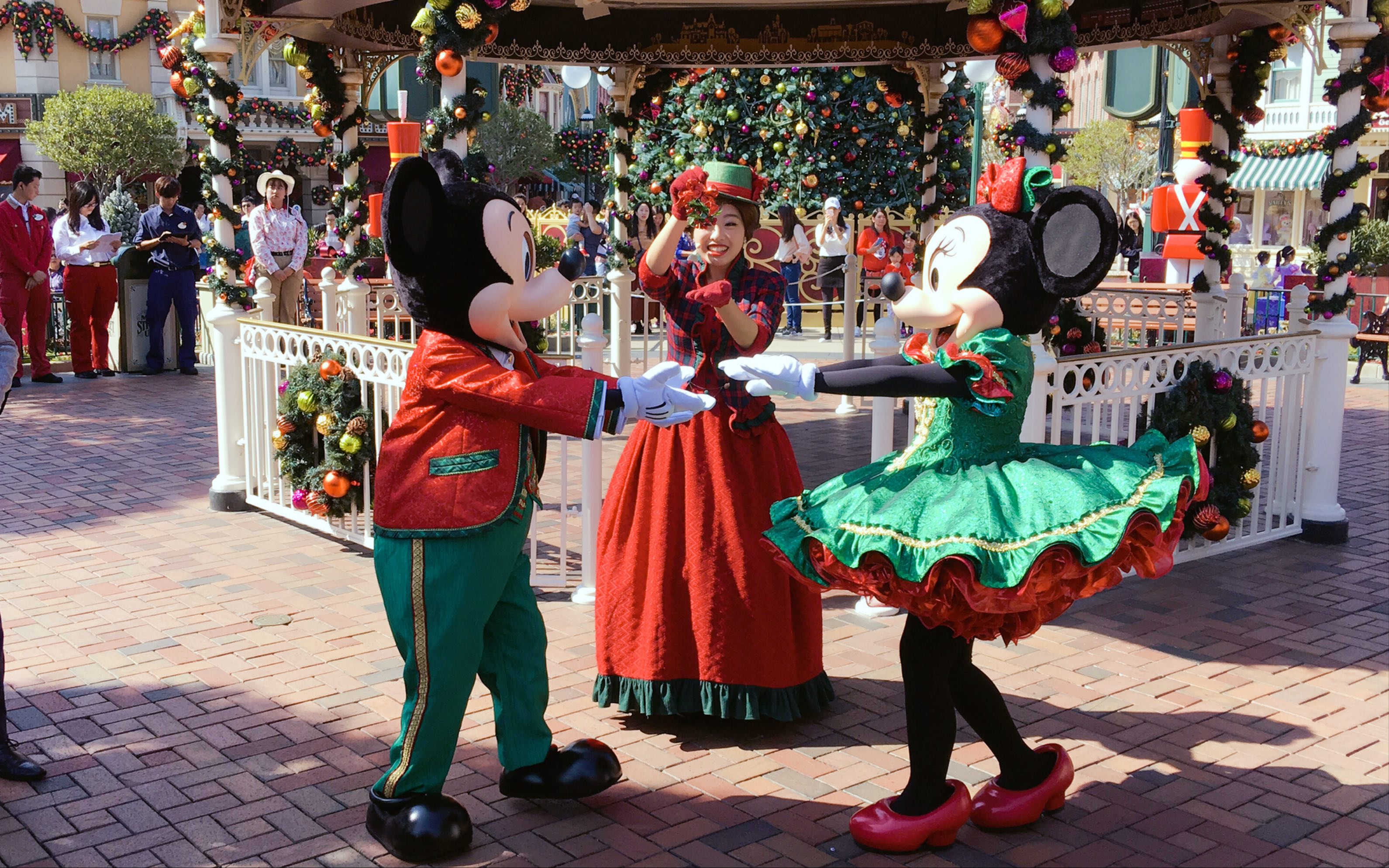 香港迪士尼圣诞主题-米奇米妮互动