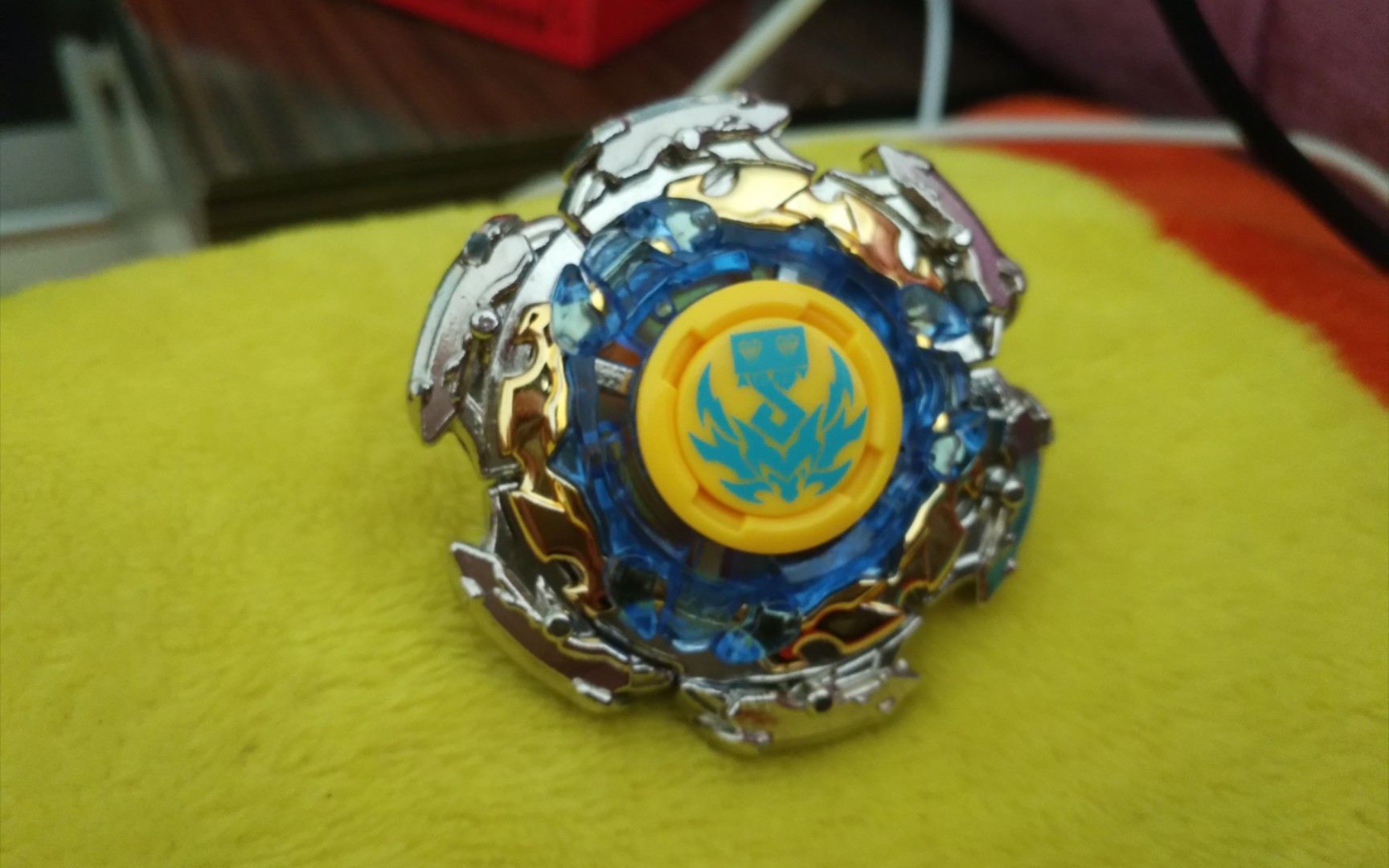 童年里最喜欢的陀螺!爆裂巨拳!