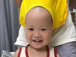 下载视频: 今天给大家变个魔术😂😂😂#人类幼崽 #萌娃 #露兮粑粑