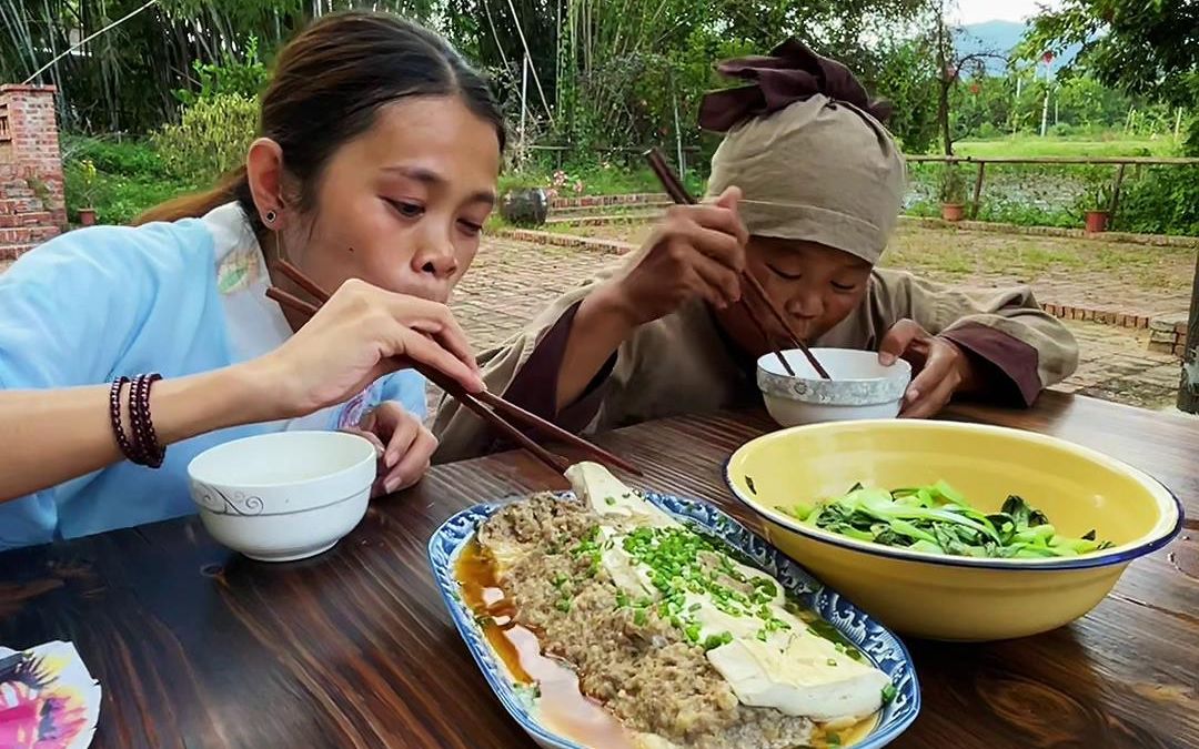 [图]郎又柴柴，女又傻冒；四方食事，不过一碗人间烟火，如此的豆腐酿，别有风味