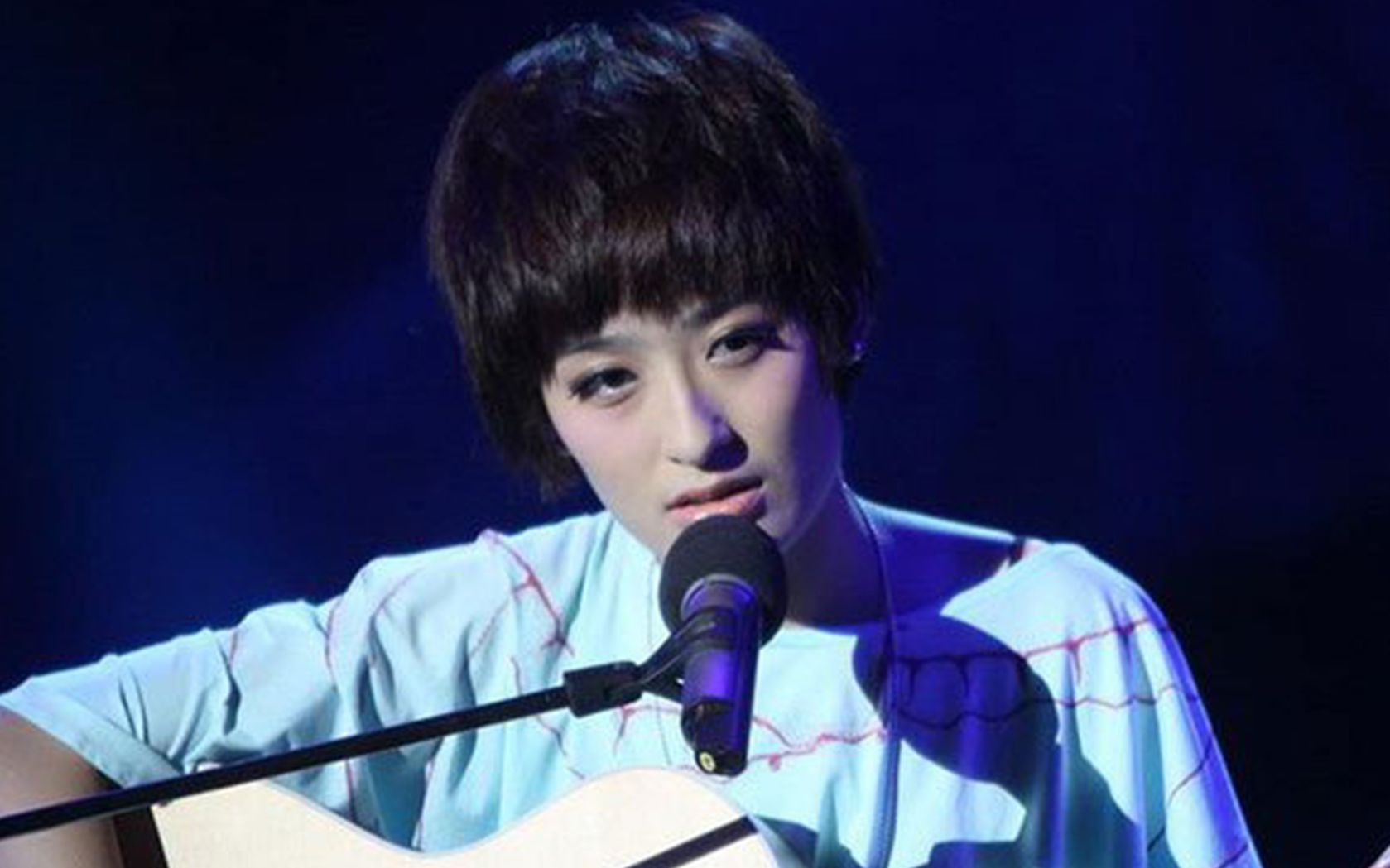 曾轶可《有可能的夜晚》歌声刷爆半个娱乐圈!