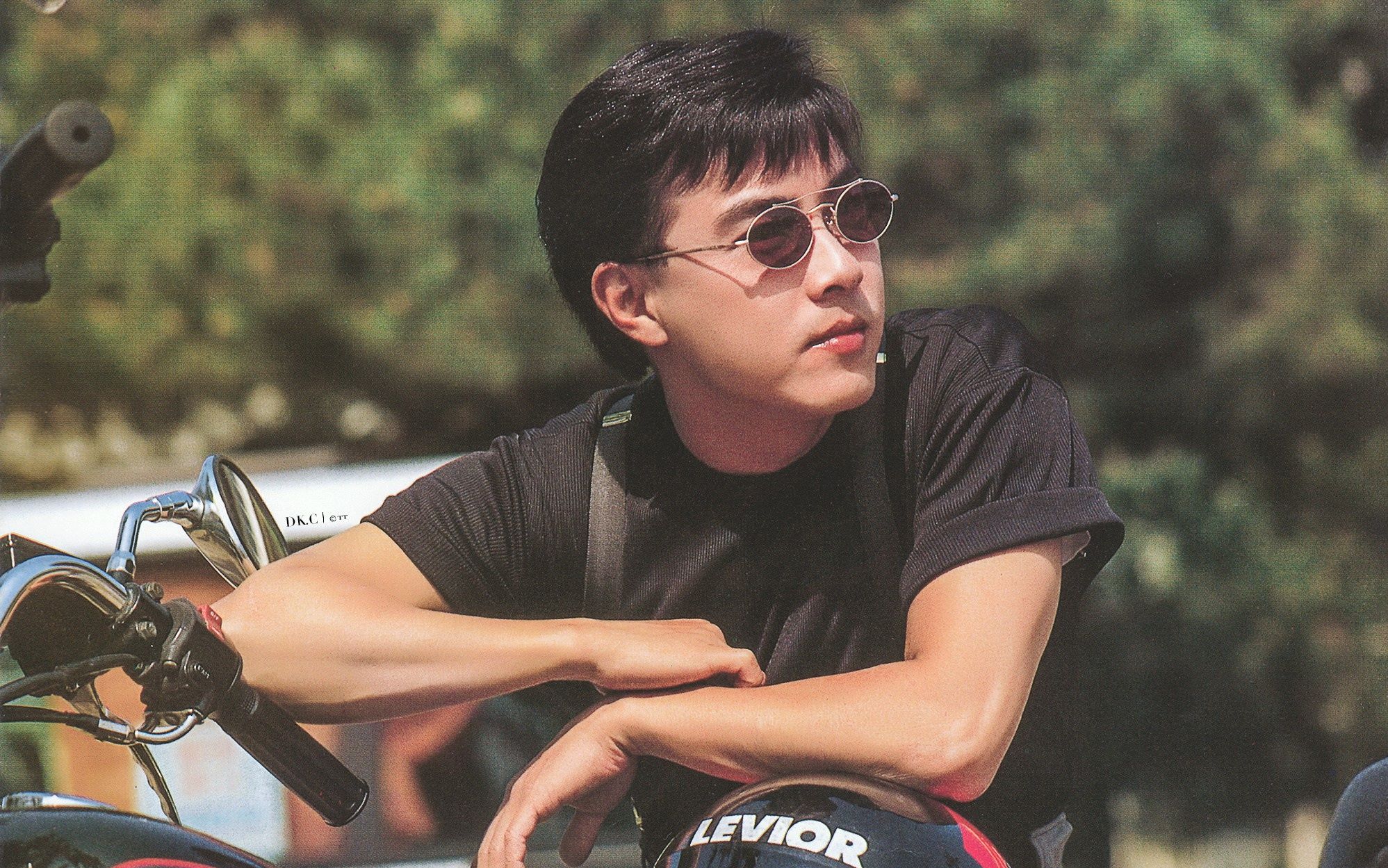 张卫健舞台唱跳混剪不会跳舞的歌手不是好演员