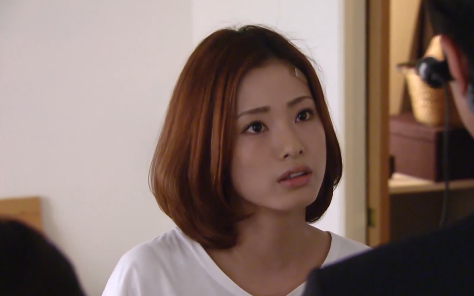 半泽直树霸气小花在线怼金融厅别小看银行员的妻子哦