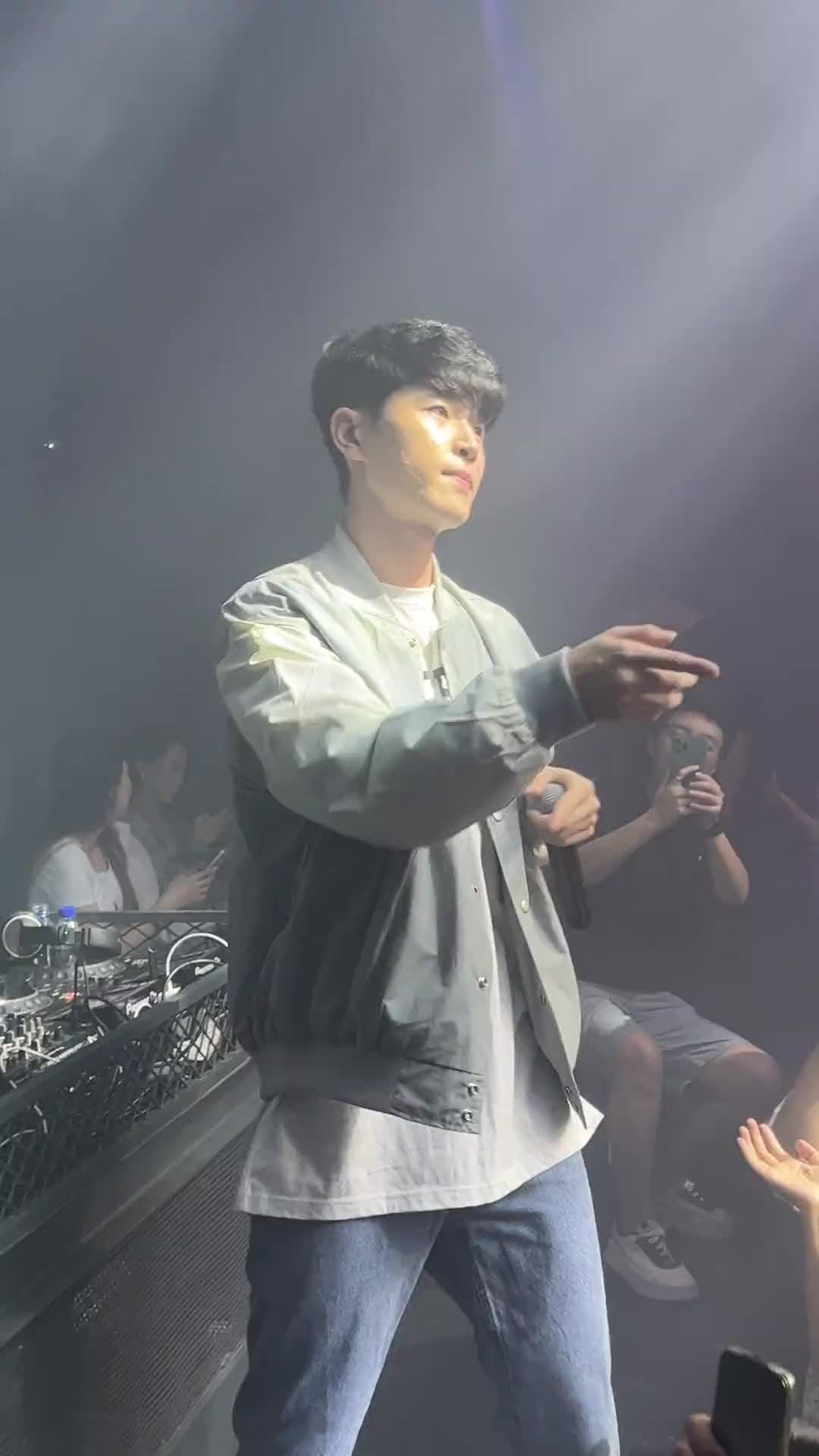 反差感宪代娱乐dj宪優樂唱跳俱乐部