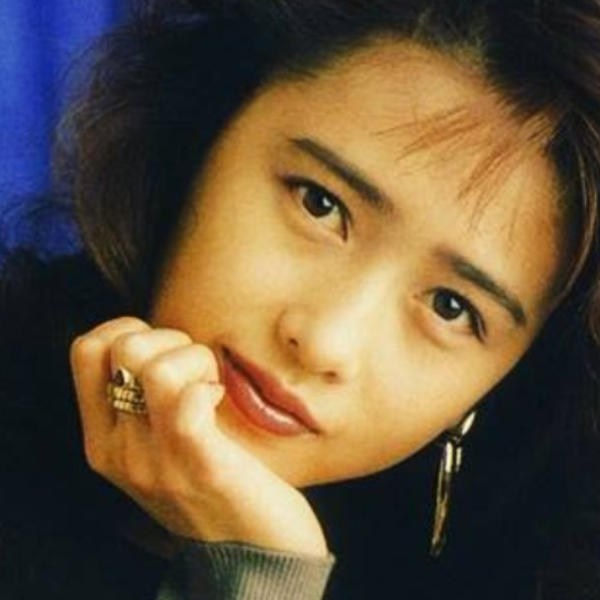 工藤静香「くちびるから媚薬」1990 2_哔哩哔哩_bilibili