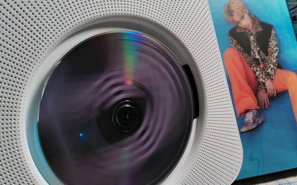 cd机试听威神v《天空海》(没有某黄姓男子,放心食用)_哔哩哔哩_bili