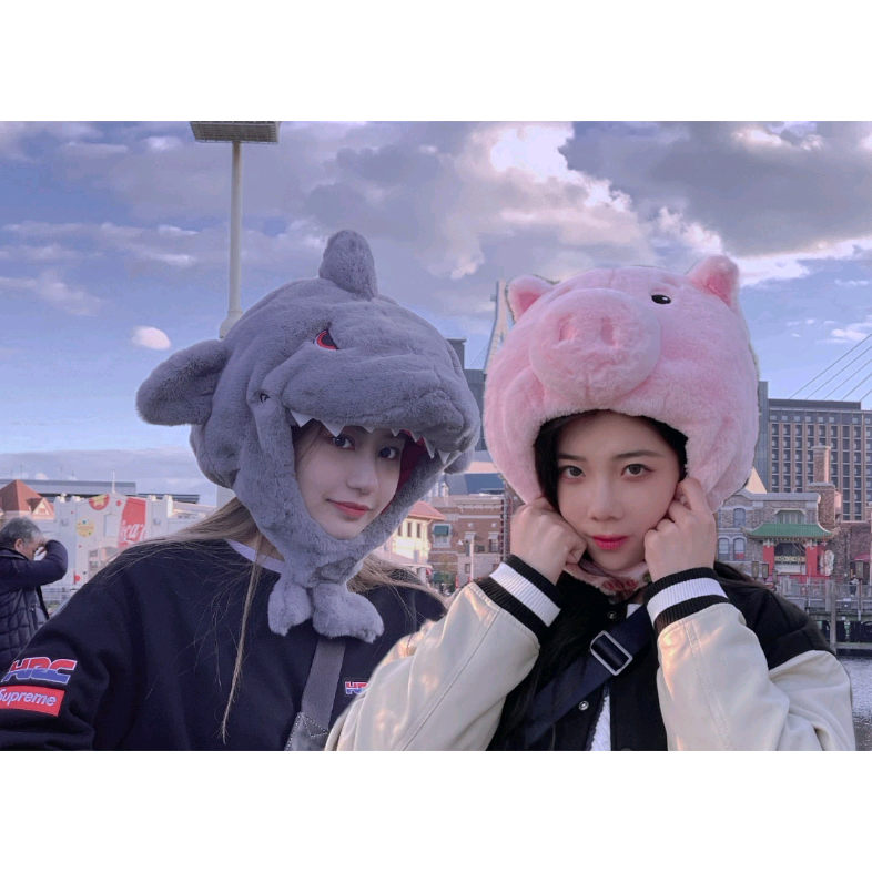 震惊黑喵近期合照竟被多年好友匿名曝光伪