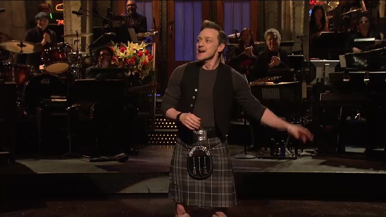 [图]詹一美穿苏格兰裙 James McAvoy Monologue SNL