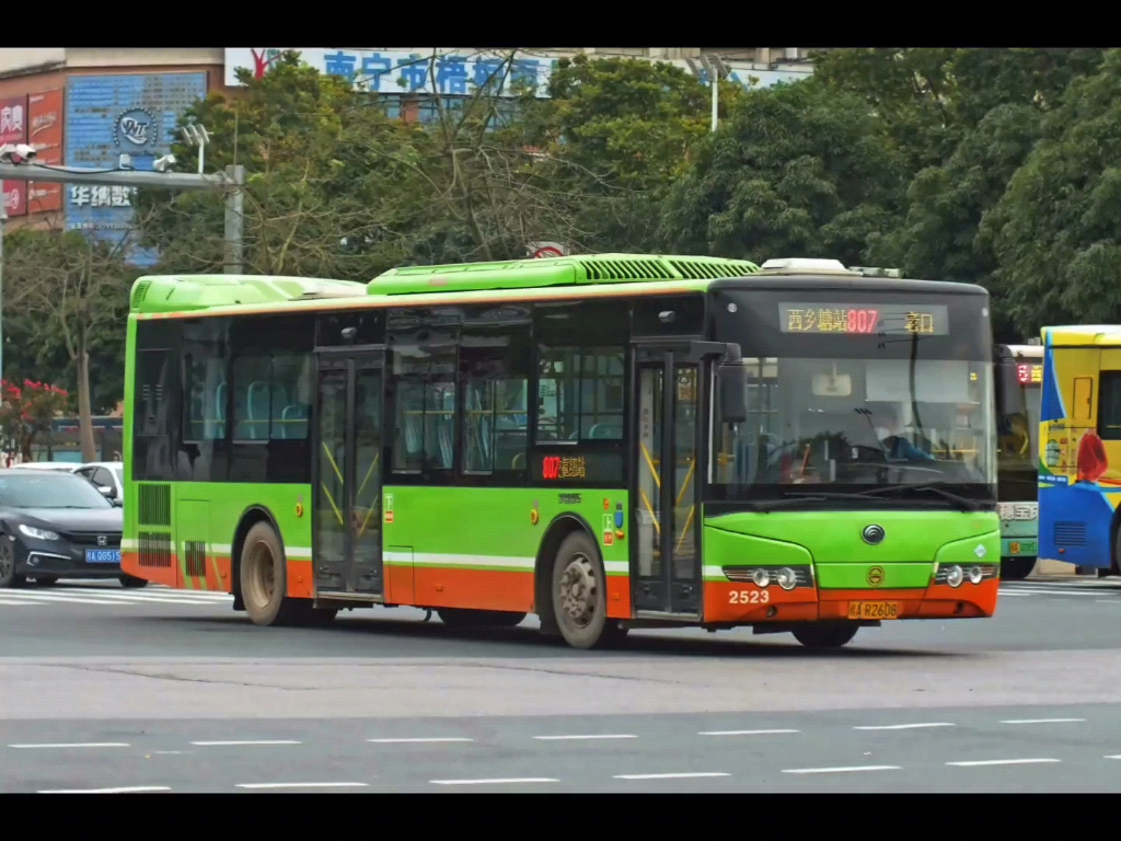 【南宁公交807路vlog】乘坐12米一踏宇通鹰眼行驶在西乡塘金陵镇郊区