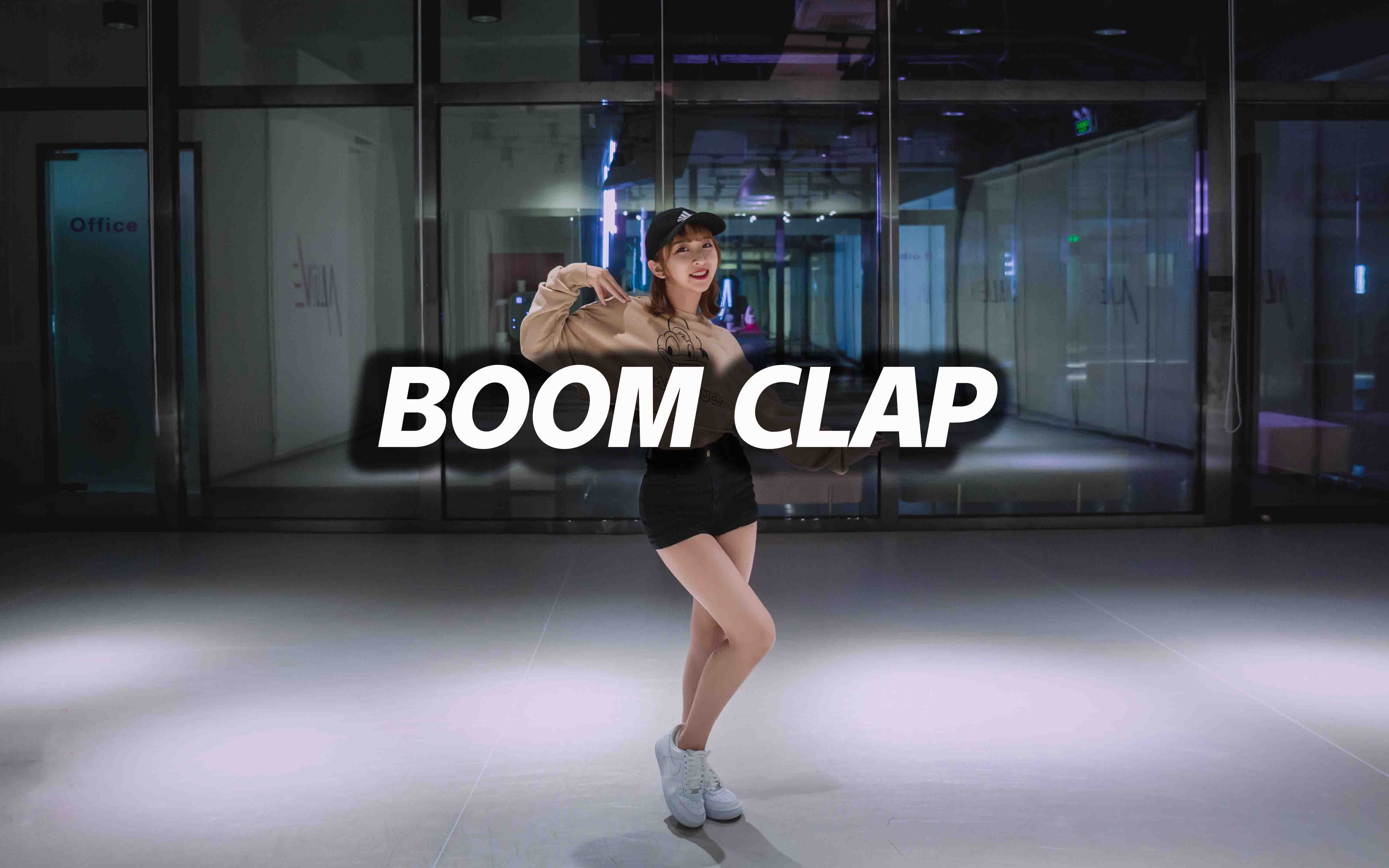 Thea翻跳《Boom Clap》，人美舞甜【口袋舞蹈】