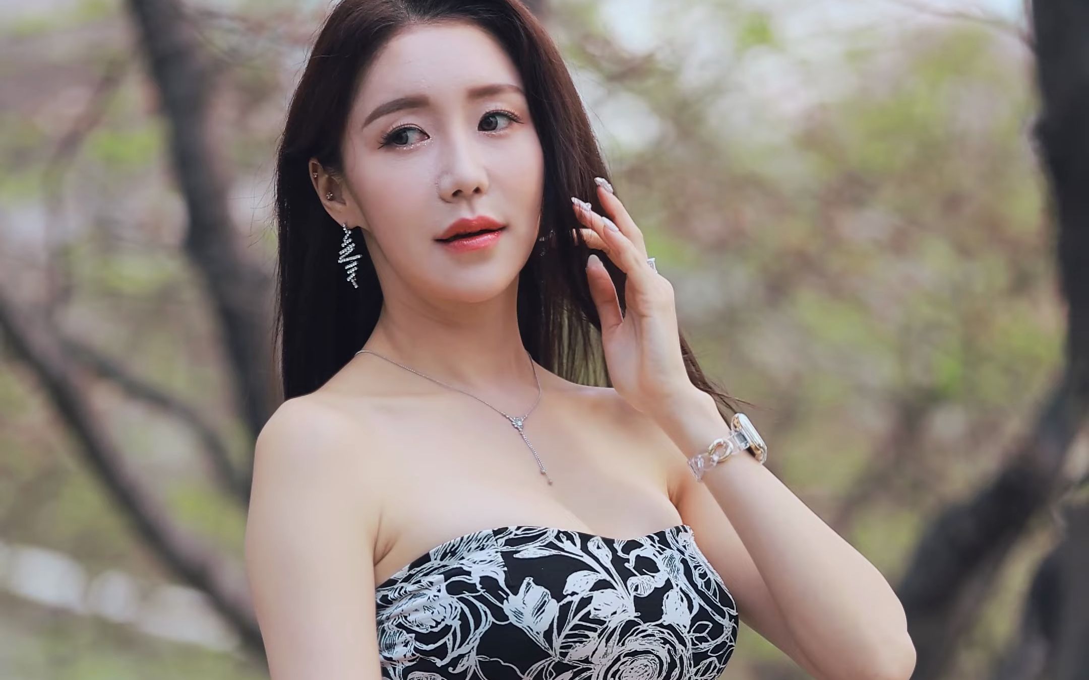 4k 230402 赛车模特 闵蔡允 愉快的户外拍摄 fancam 2023 首尔移动秀