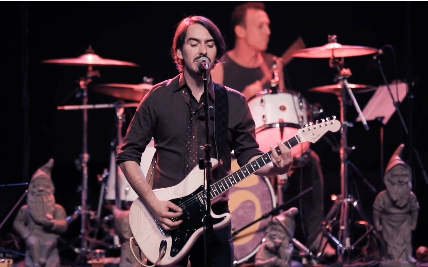 [图]Dhani Harrison - Let It Down [George Fest Official Live Vide