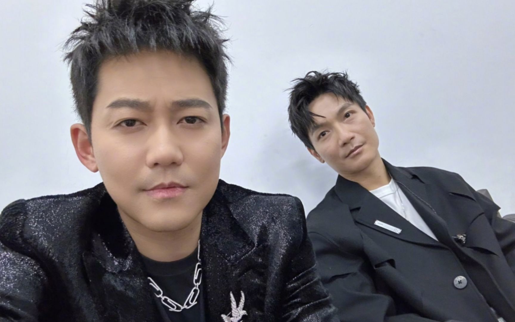 陈楚生苏醒复刻07年总决赛升降梯,暗自较劲又开始冠亚之争