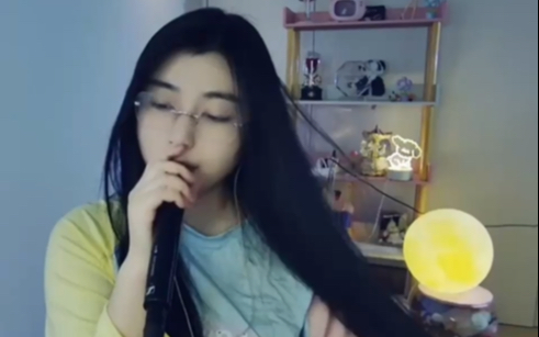 当千万网红唱歌被关伴奏:大门e不愧是人声唢呐原唱居然翻车了