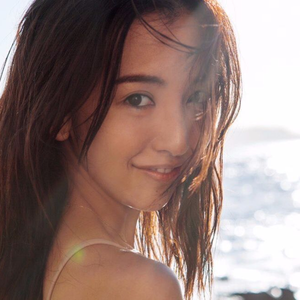 TOMOMI❤ITANO 板野友美 Amazon.co.jp: 板野友美「TOMOMI ITANO」超特別限定版 [DVD