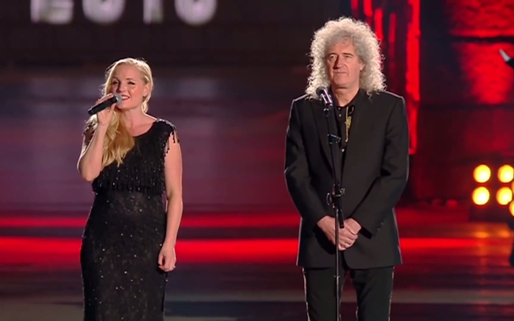 [图]【妈呀我要哭了】Brian May & Kerry Ellis - No one but you -1st June 2015