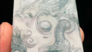 俏色巧雕鱼化龙#翡翠雕刻# #俏色巧雕# #手艺人#_哔哩哔哩_bilibili