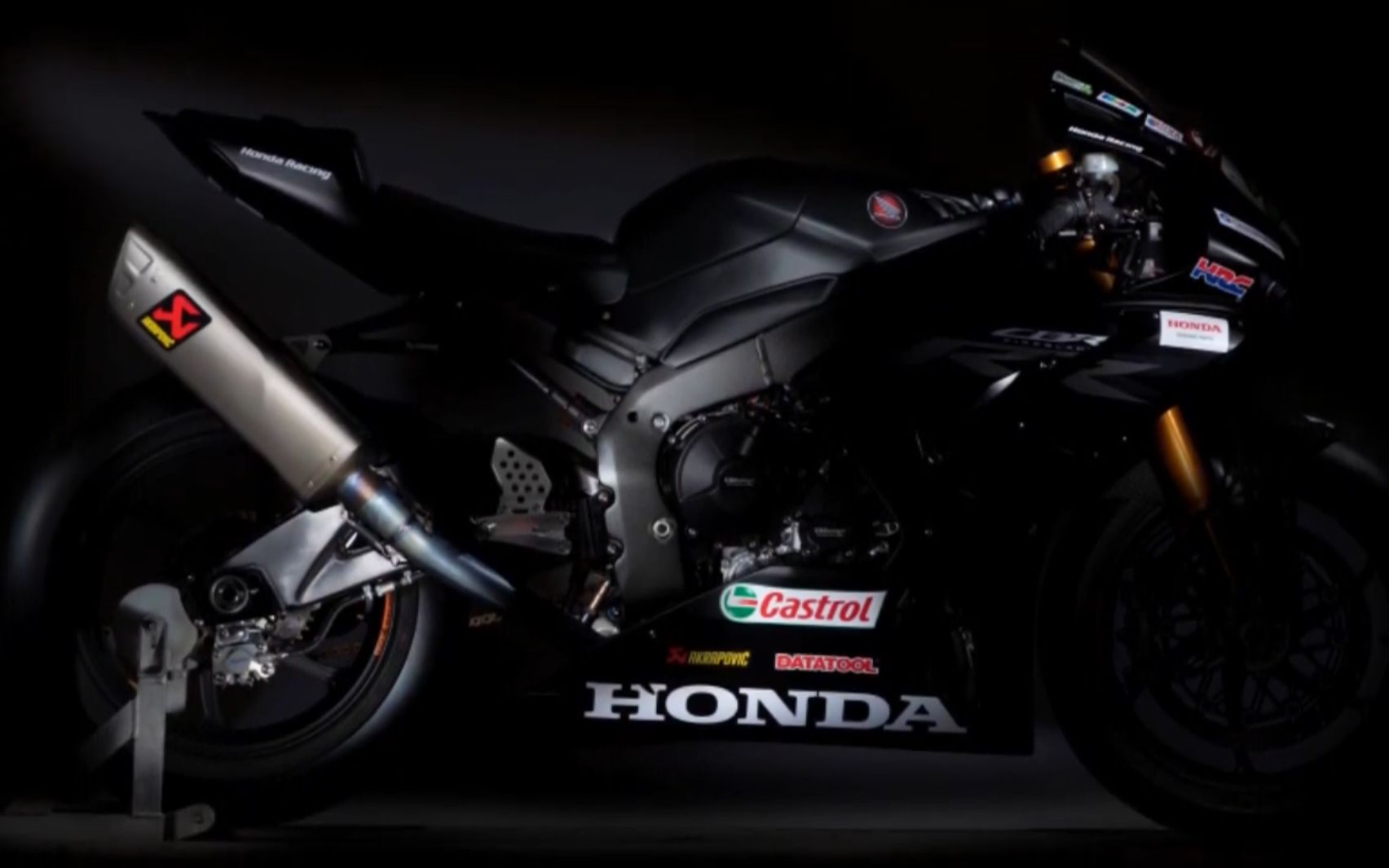 本田顶级赛车!本田cbr 1000rr-r