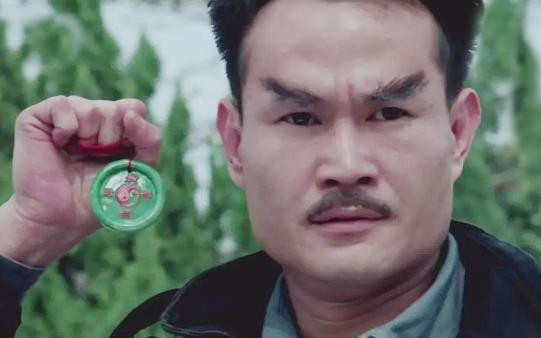 林正英为何至今无法被超越虽不是茅山道士但却能借来茅山玉佩