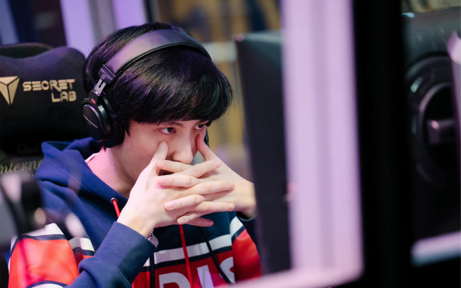 【ti10】lgd2-0vp赛后 萧瑟抬眼一望,恍惚中他会想起什么