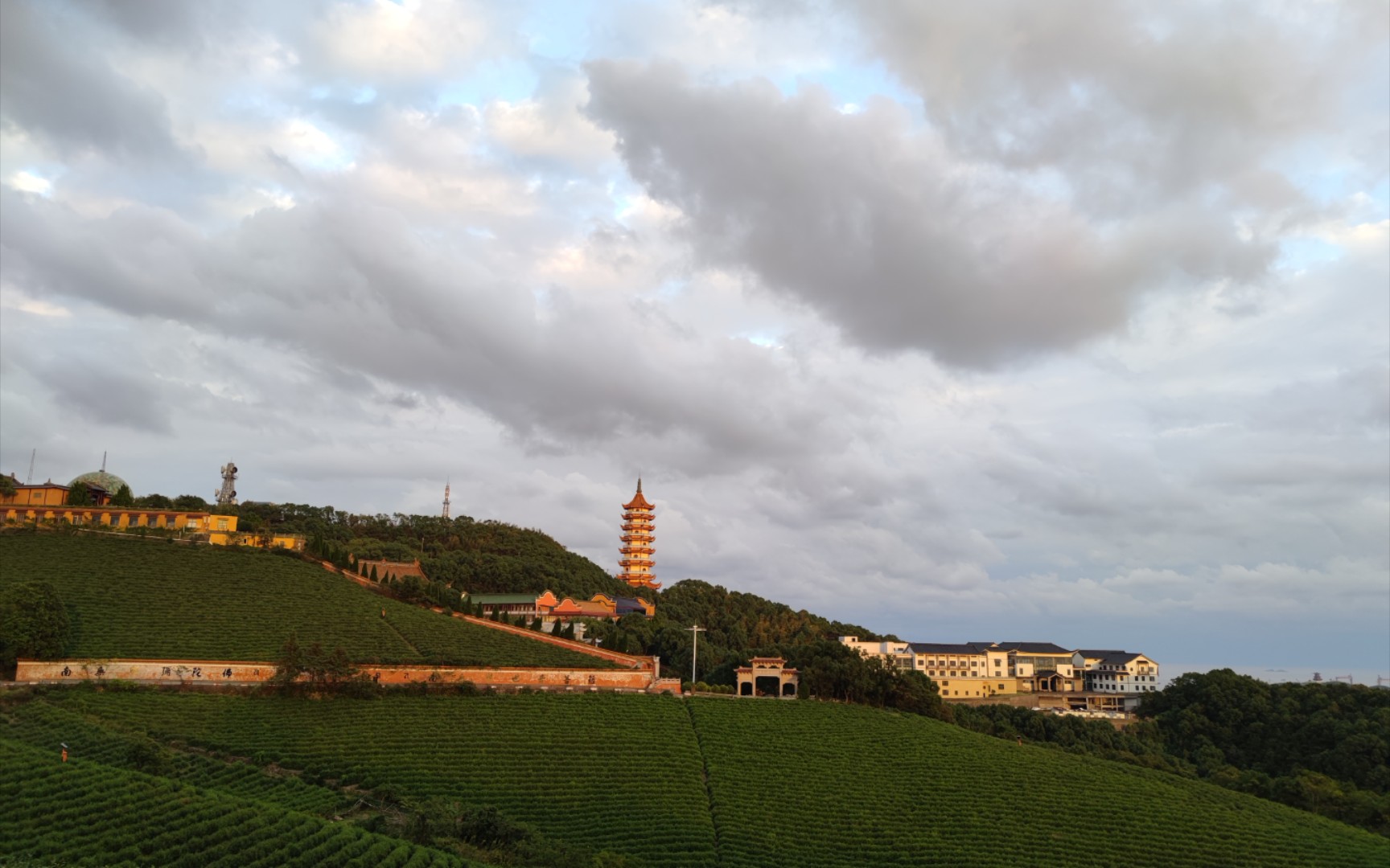 慈云庵~极乐寺~磨心山上观日落