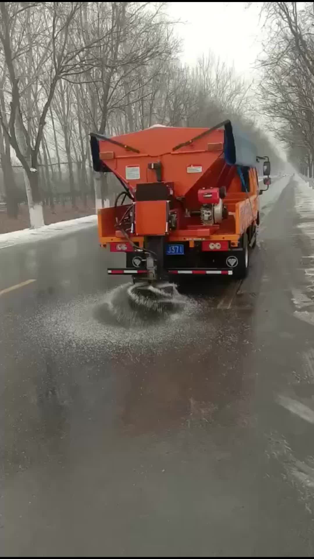 沈阳融雪撒布机 融雪剂撒布机 机载融雪撒布机适用场景
