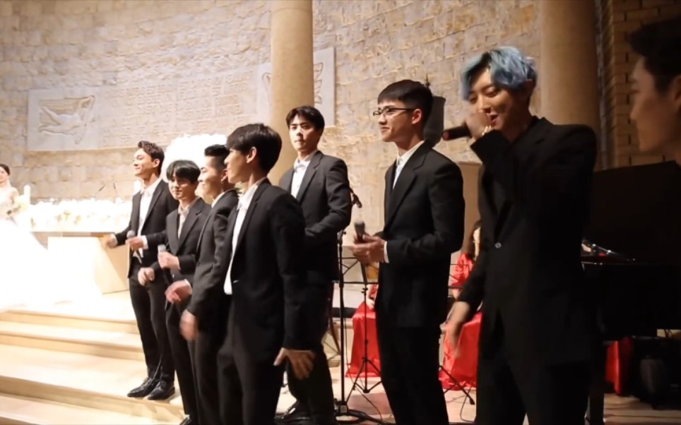 exo新视频17年参加白久英老师婚礼cut是谁家的西装新郎