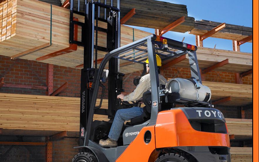 工厂叉车搬运大件货物视线盲区怎么监控,叉车ai防撞系统值得拥有