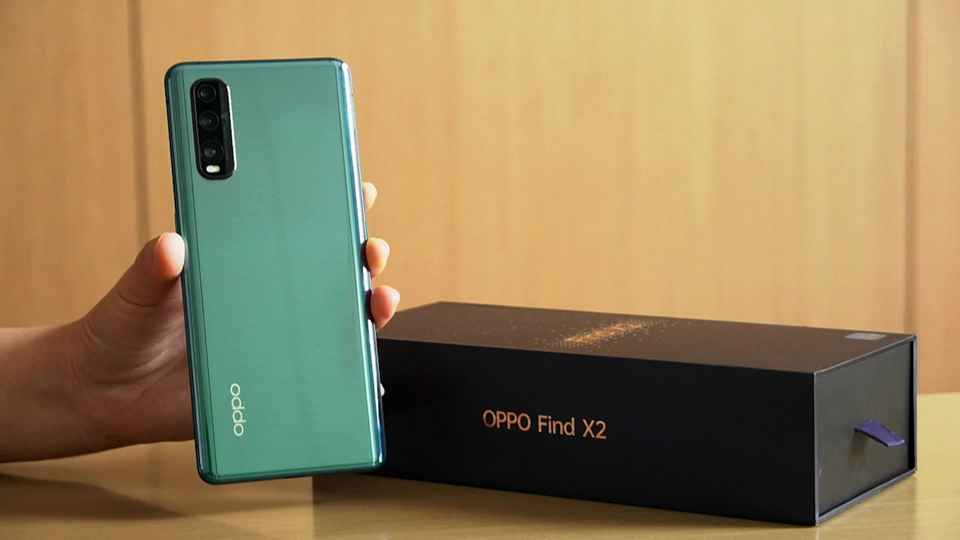 oppofindx2绿色开箱视频这样的颜值你打几分