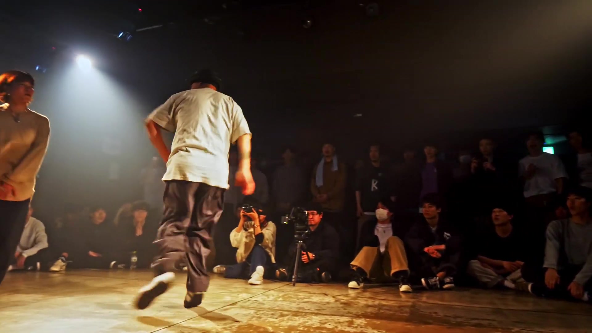 [图]RYUZY vs yu-ki.☆ BEST4 Body Slam Funk Party vol.2 DANCE BATTLE