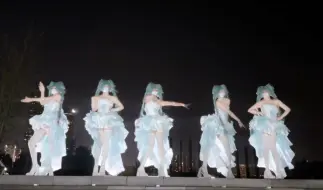 Download Video: 哎？怎么有五个一样的miku？