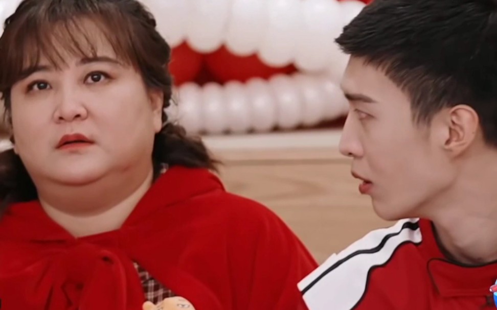 加饭姐弟{贾玲 范丞丞}—没有到这样 谁看电视剧这样