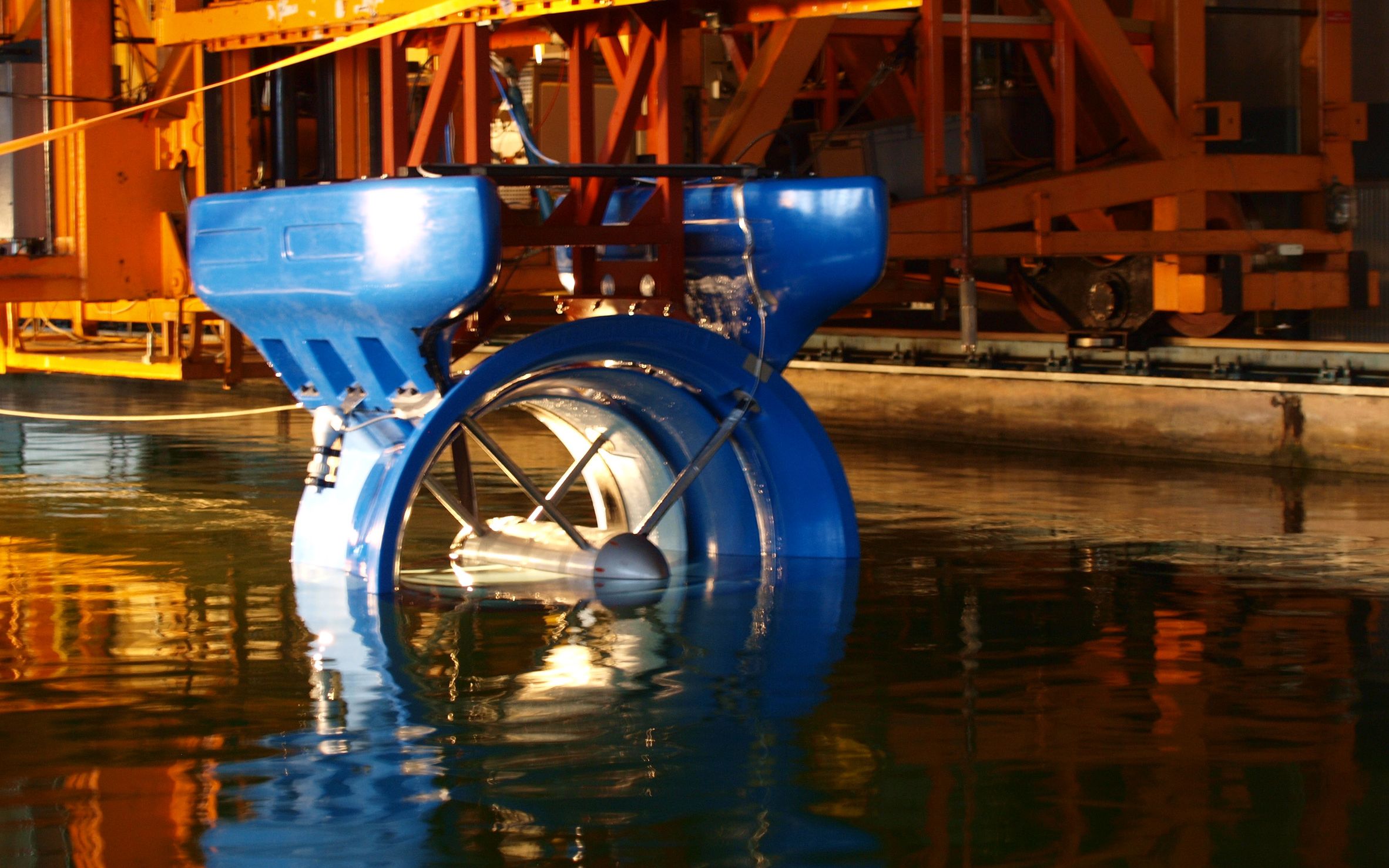 30千瓦小型水力发电机图片