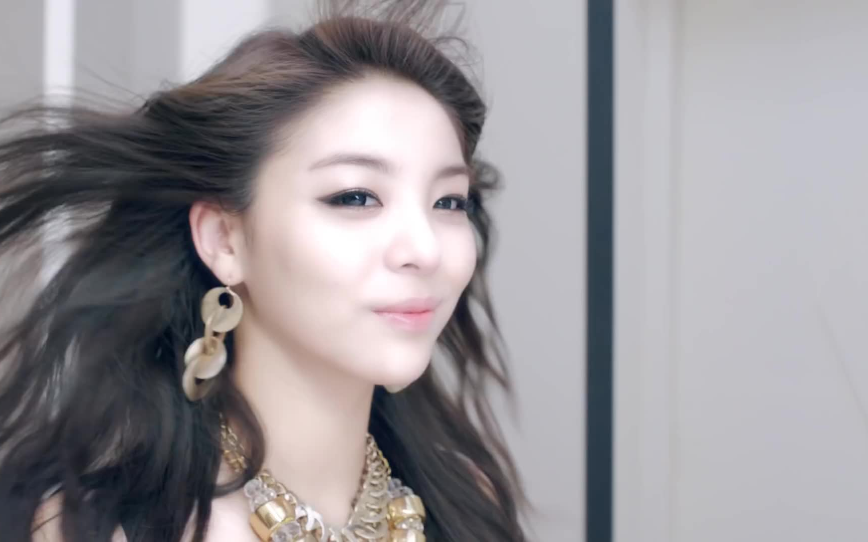 [图][1080P]【Ailee】 '给你看(I Will Show You)' MV