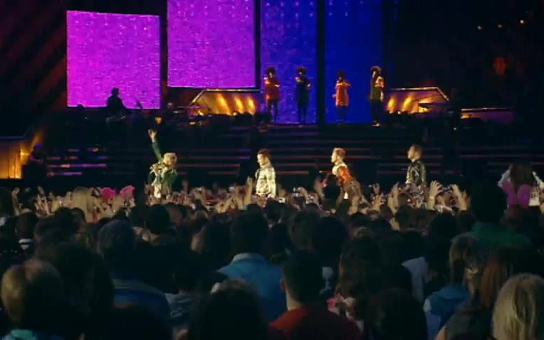 [图]【Westlife】Get Down On It (Live At Croke Park Stadium)